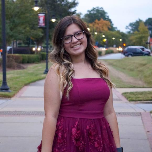 Meet your Posher, Abby - Picture 1 of 1